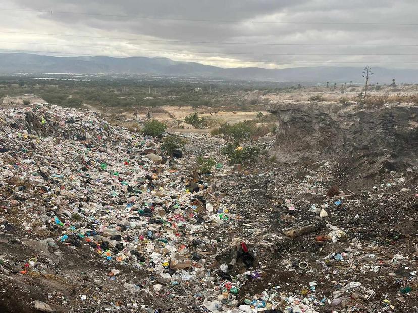 Edil auxiliar defiende basurero de Cuayatepec: es por usos y costumbres, dice