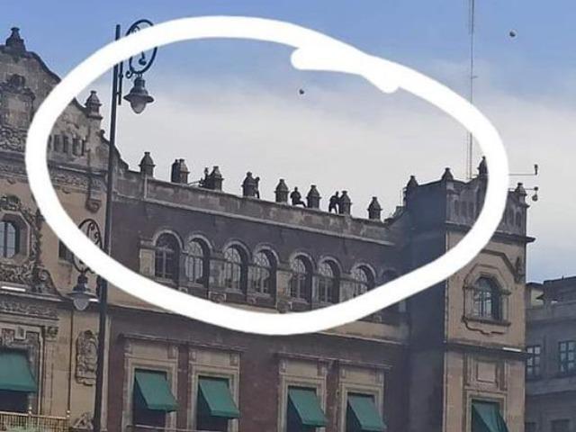 Denuncian presencia de francotiradores en Palacio Nacional