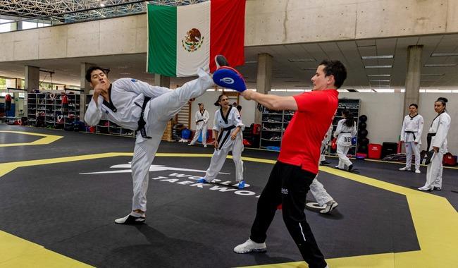 Taekwondo mexicano se afina en el CNAR rumbo a París 2024