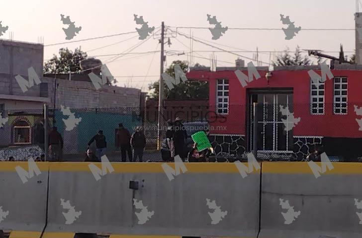 Ejidatarios de Tlahuapan bloquean la México-Puebla