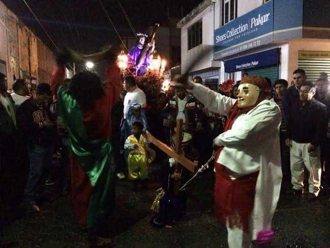 La tradición de las alfombras de Semana Santa en Acatzingo