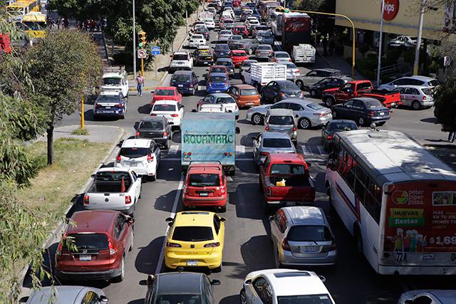 Son autos privados 3 de cada 4 automotores que circulan en Puebla