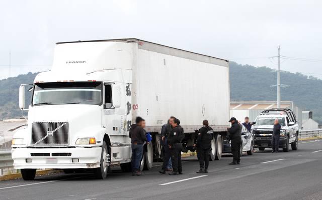 Intentan robar carga de Cloralex pero no logran encender el camión