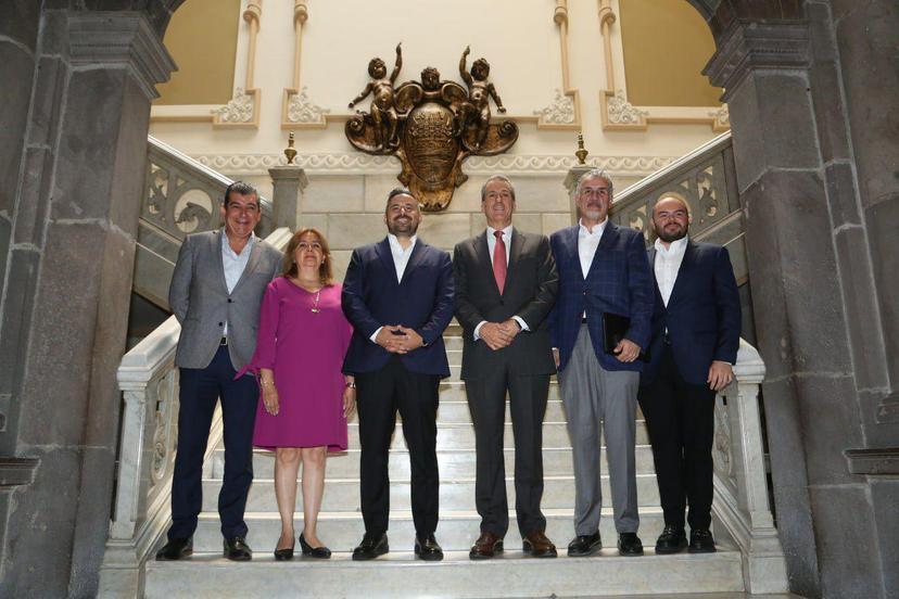 Inicia la transición de gobiernos en Puebla Capital