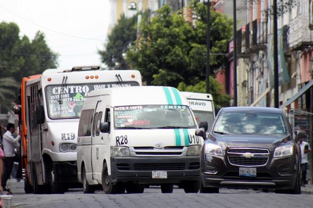 Incremento al transporte después del Grito, dijo Barbosa; van por 8 pesos