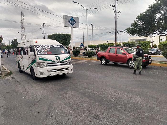 Ante baja en pasaje renuncian conductores del transporte en Tehuacán