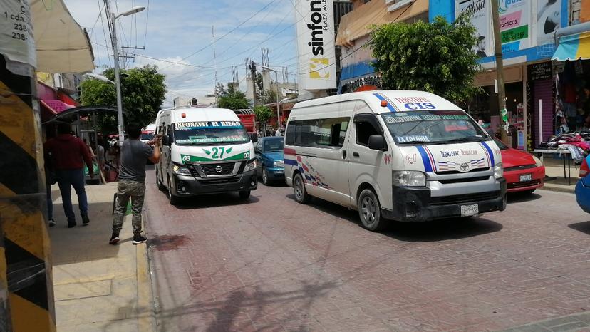 Reanudan certificaciones de choferes del transporte en Tehuacán