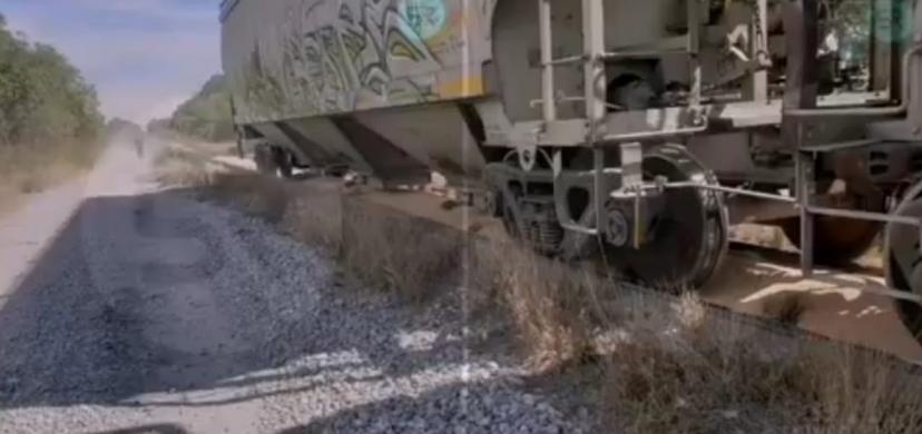 Policías frustran saqueo al tren en Tepeaca