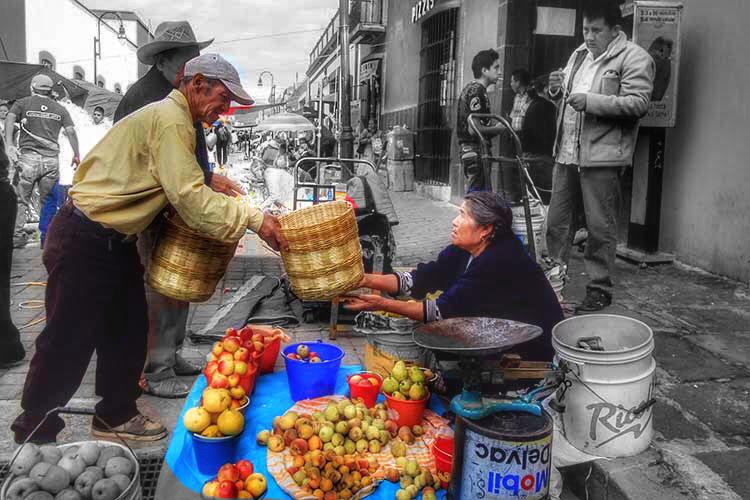 Cholula revive el Trueque en su feria