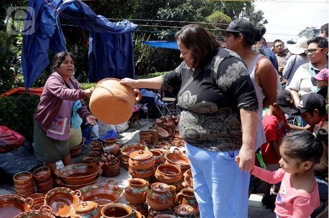 Ignoran recomendaciones antiCovid por acudir al trueque en SPC