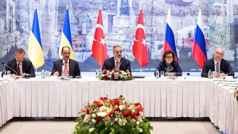 Por primera vez en 3 años, Rusia y Ucrania sostienen mesa de diálogo   
