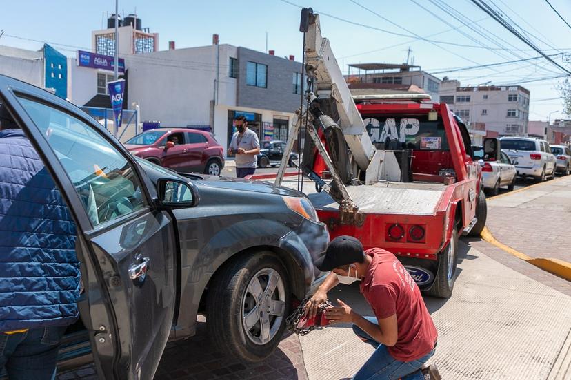 En operativos, SMT sanciona unidades irregulares en Puebla y Teziutlán