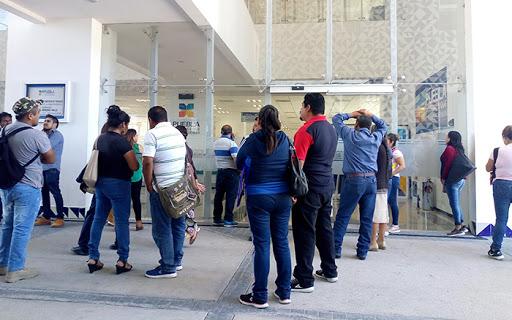 Burócratas en Puebla se van a sus casas para prevenir contagio de COVID19