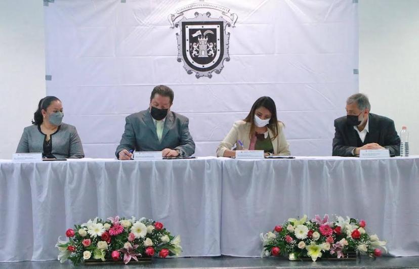 Huejotzingo otorgará becas a alumnos egresados de la UTH