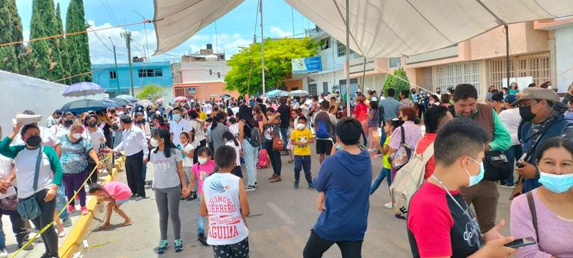 Sin contratiempos y hasta disfrazados, se vacunan niños en Tehuacán  