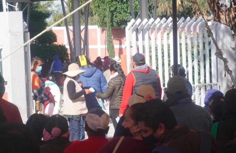 Se terminan las dosis de Sinovac en Tecamachalco y Tochtepec 