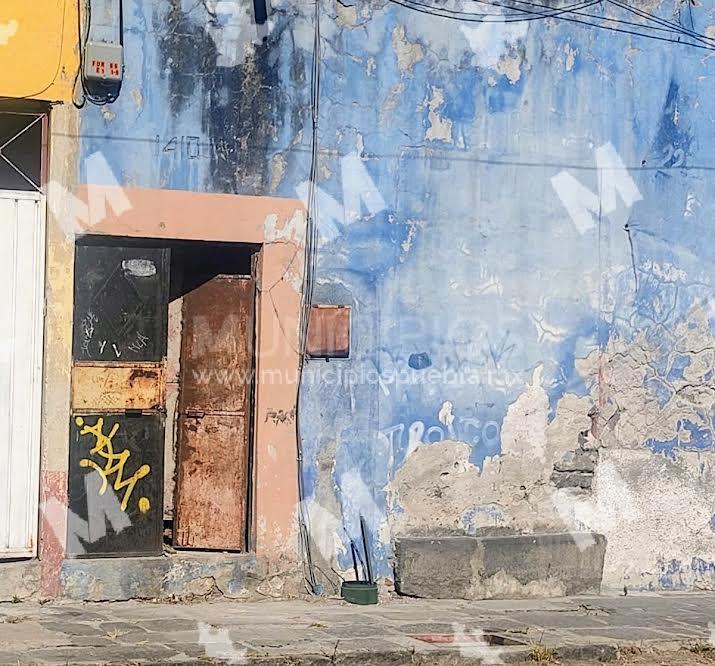 Hombre muere en vecindad abandonada en El Alto