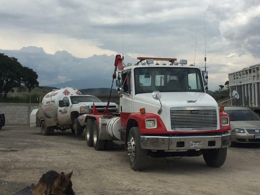 Aseguró policía de Coronango pipa de Vela Gas