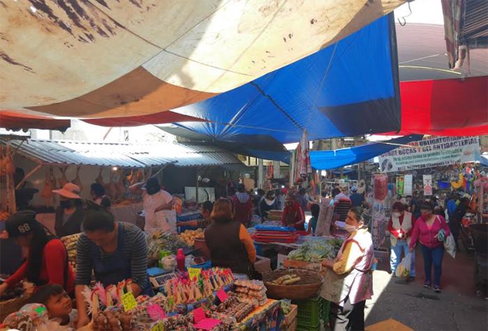 Con bajas ventas se desarrolla festejo de Día de Muertos en Texmelucan