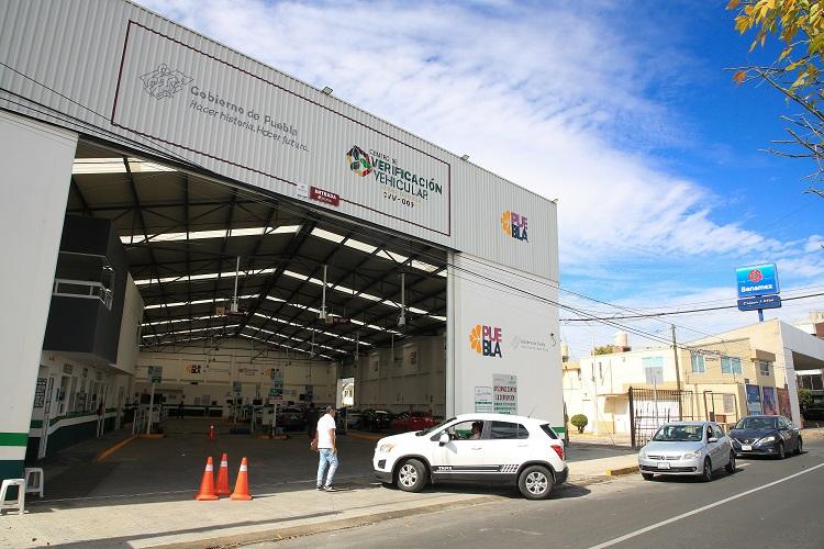 Eliminan candados para sacar citas de verificación vehicular en Puebla