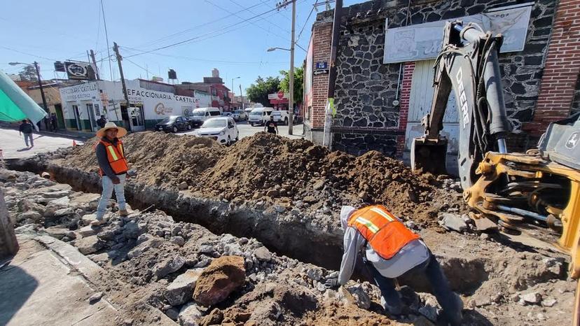 Atlixco realiza rehabilitación de vialidades importantes