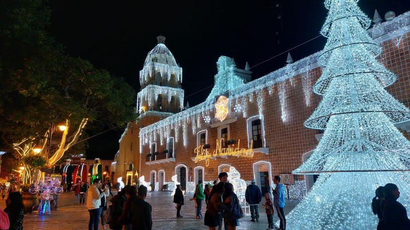 En una semana, más de 100 mil visitan la Villa Iluminada de Atlixco