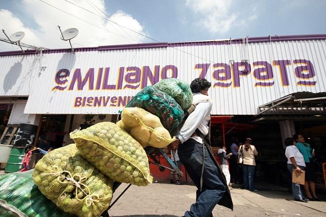 Líderes de mercados piden renuncia de Sánchez Galindo