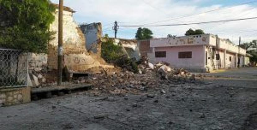 Colapsa puente y vivienda en Chietla por lluvias