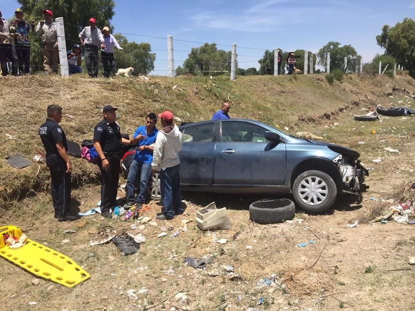 Volcadura deja cuatro lesionados en la Puebla-Orizaba