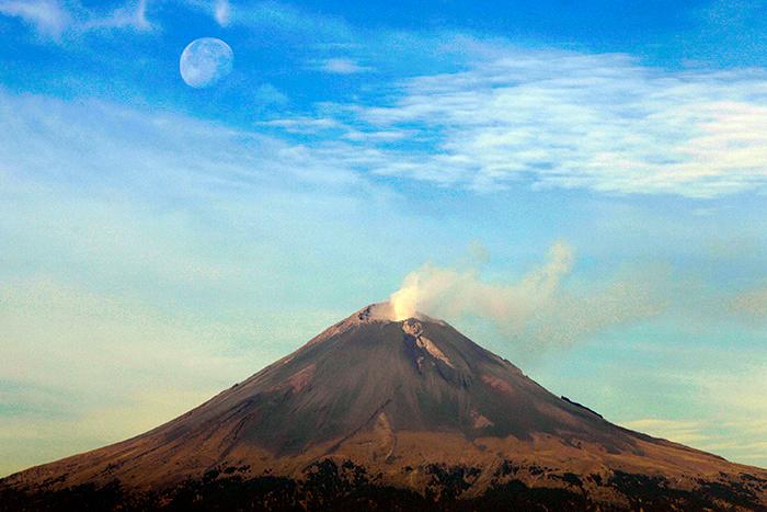 Registra Popocatépetl 46 exhalaciones en 24 horas