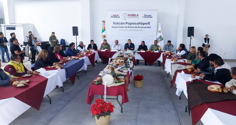 En territorio, el gobernador Armenta supervisa rutas del Popocatépetl