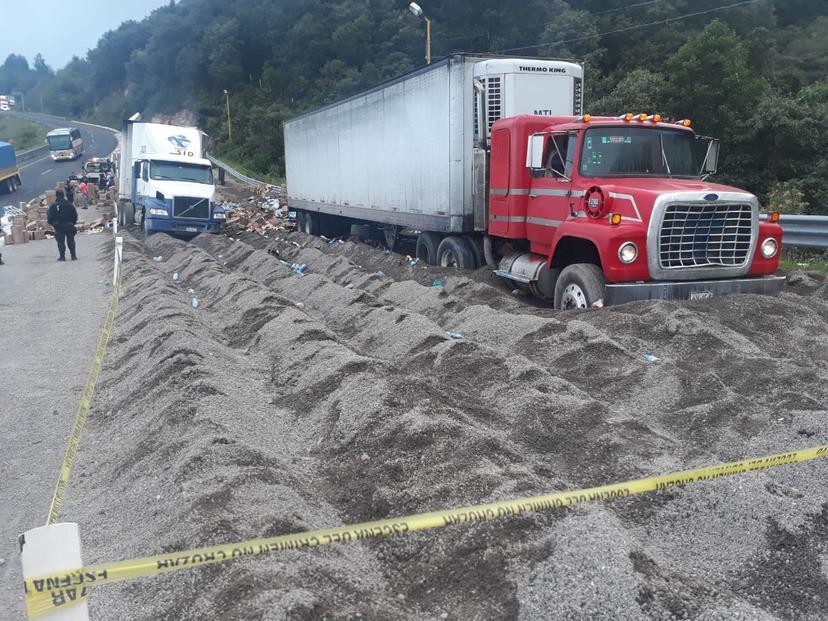 VIDEO Mueren dos en rapiña sobre la Puebla-Orizaba