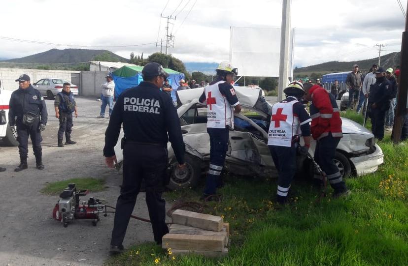 Muere conductor de auto por choque en Amozoc