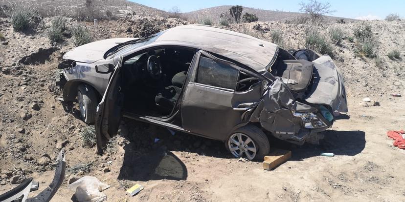 Tres heridos en volcadura sobre la Cuacnopalan-Oaxaca 