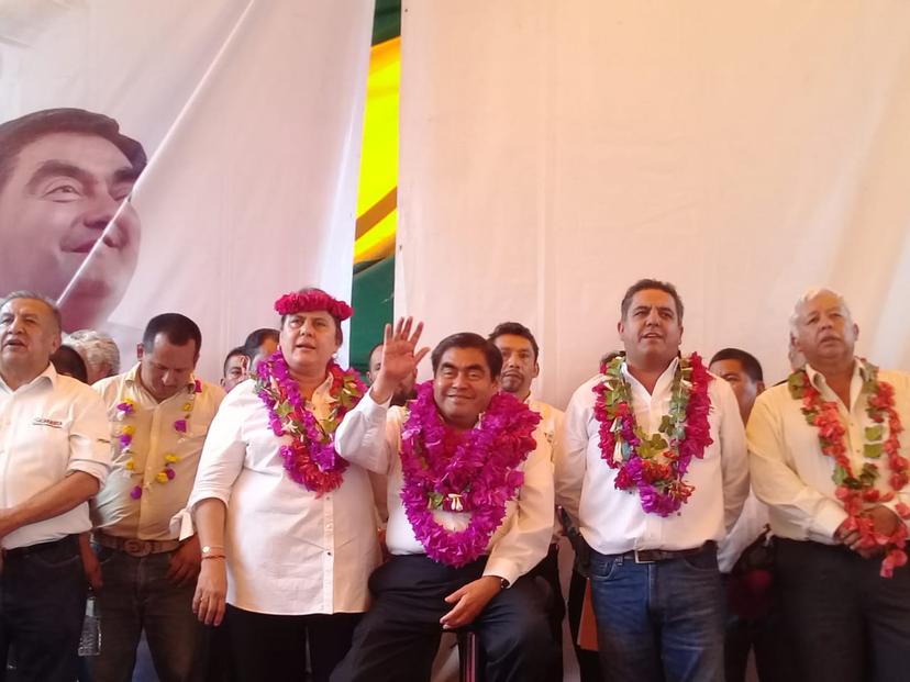 No habrá corrupción en entrega de uniformes escolares: Barbosa