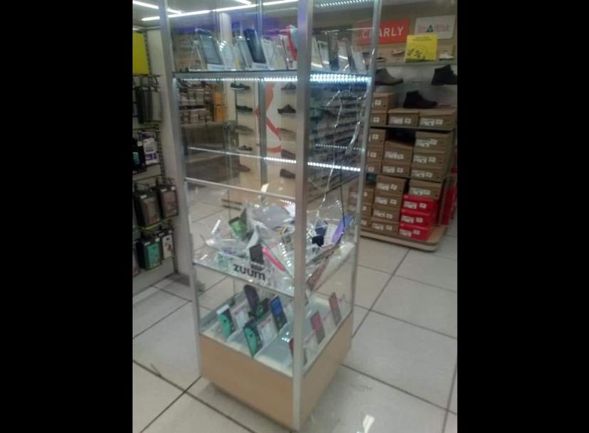 Asaltan Coppel y detienen a empleada sospechosa en Amozoc