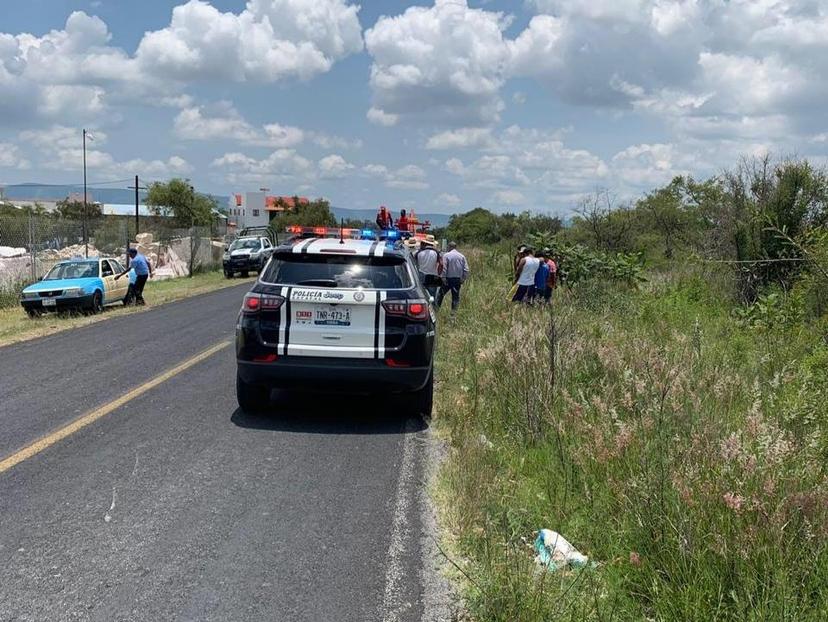 Ebrio impacta a familia en moto y mata a niño de diez años en Tecali