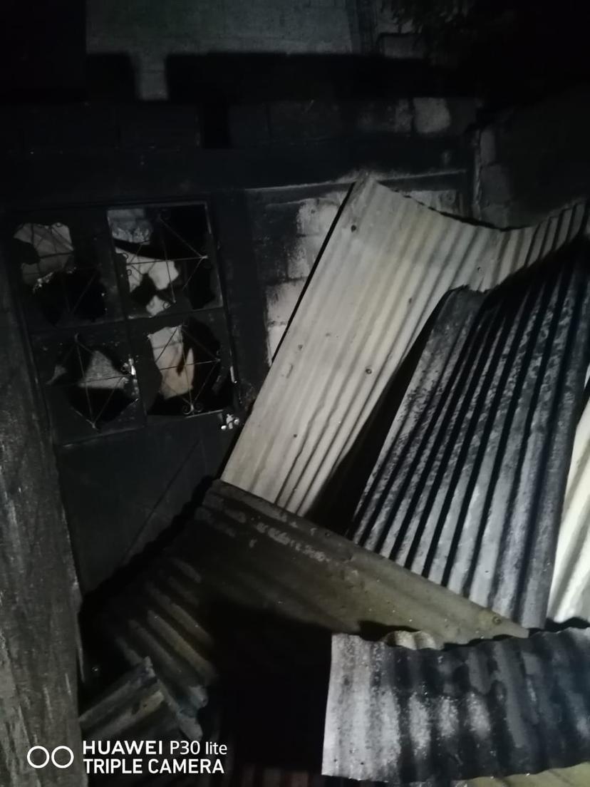 Incendio consume vivienda de adultos mayores en La Uno