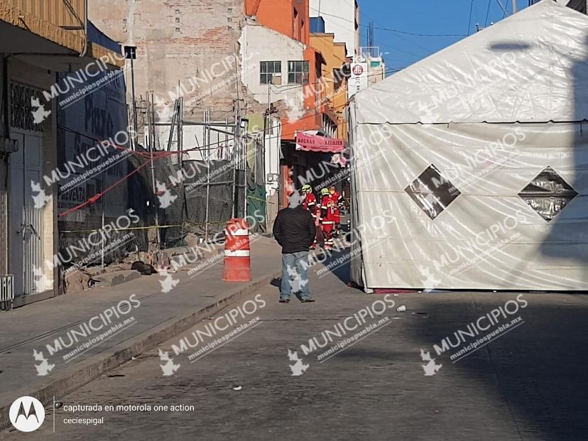 VIDEO Responsables de obra de Peñaloza no dan la cara a deudos en Texmelucan