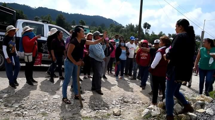 Intentan linchar a Porfirio Loeza mientras pedía el voto en Tlatlauquitepec
