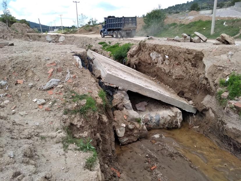 Colapsa puente por falta de mantenimiento y lluvias en Amozoc