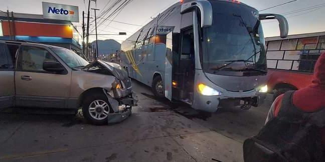 Hombre en estado de ebriedad provoca carambola en Acajete