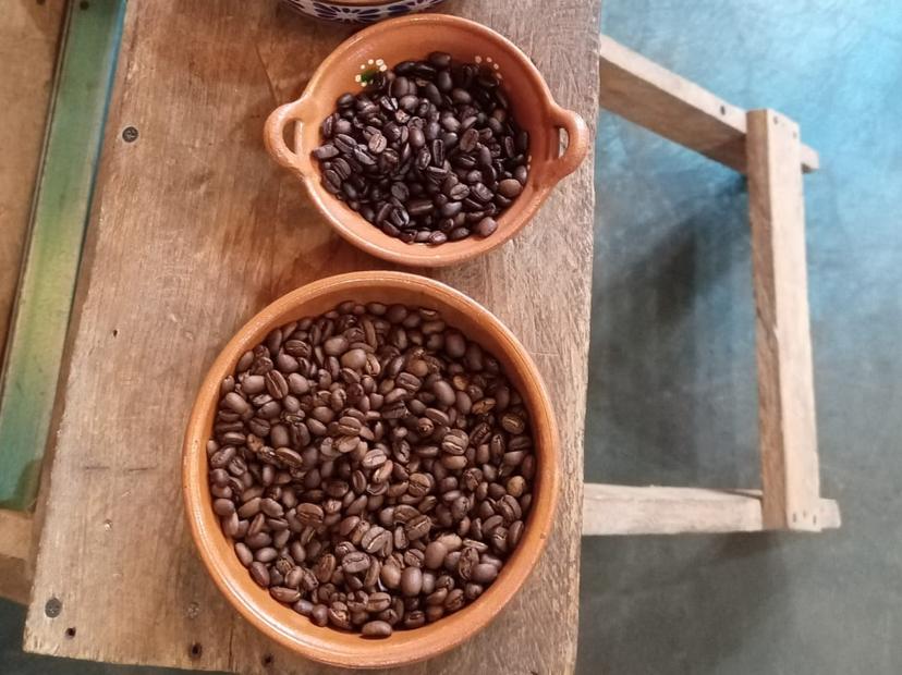 Cae la producción mundial de café, lo que incrementa su costo en México 