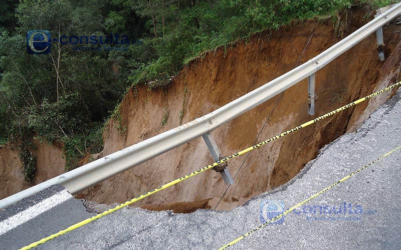 Cortada la carretera Amozoc - Nautla por lluvias del primer Frente Frío