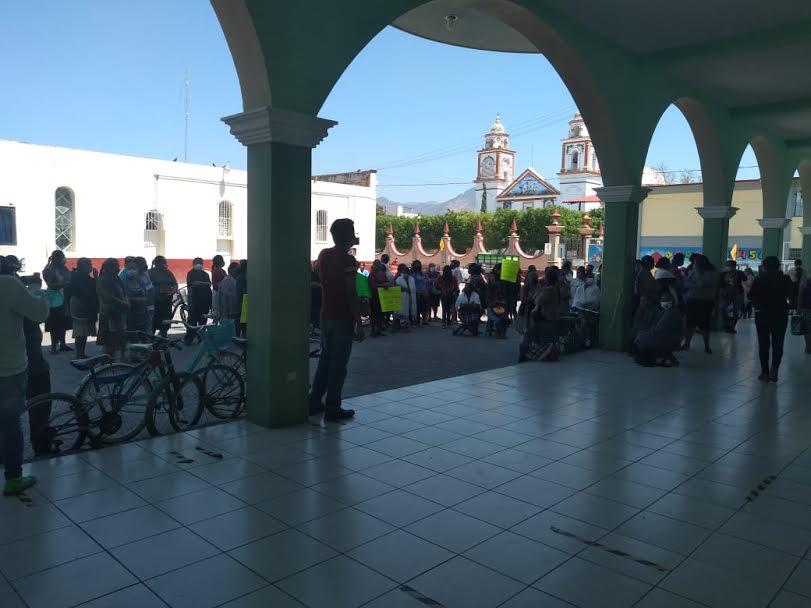 Prohibirán ingreso de ambulantes foráneos a Zinacatepec