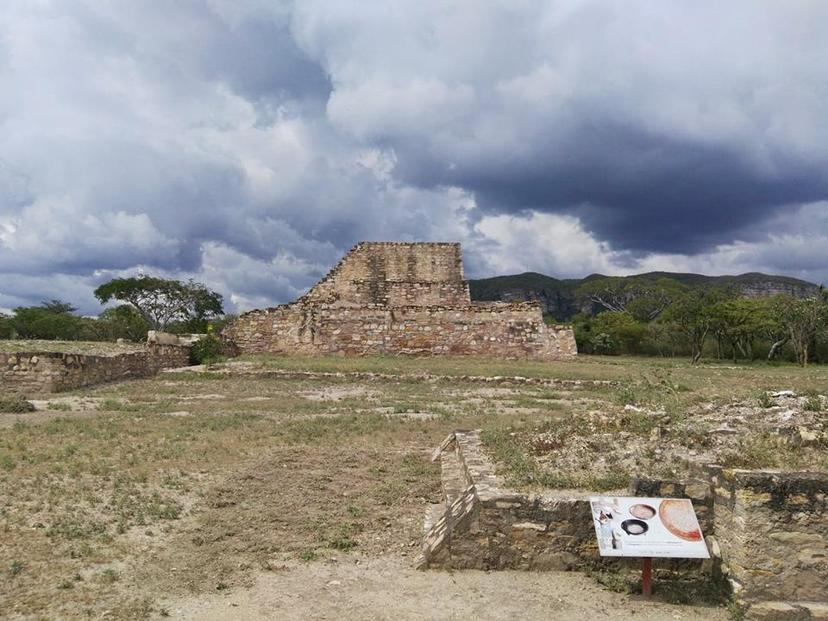 Hallan 650 restos humanos en zona arqueológica de Tehuacán