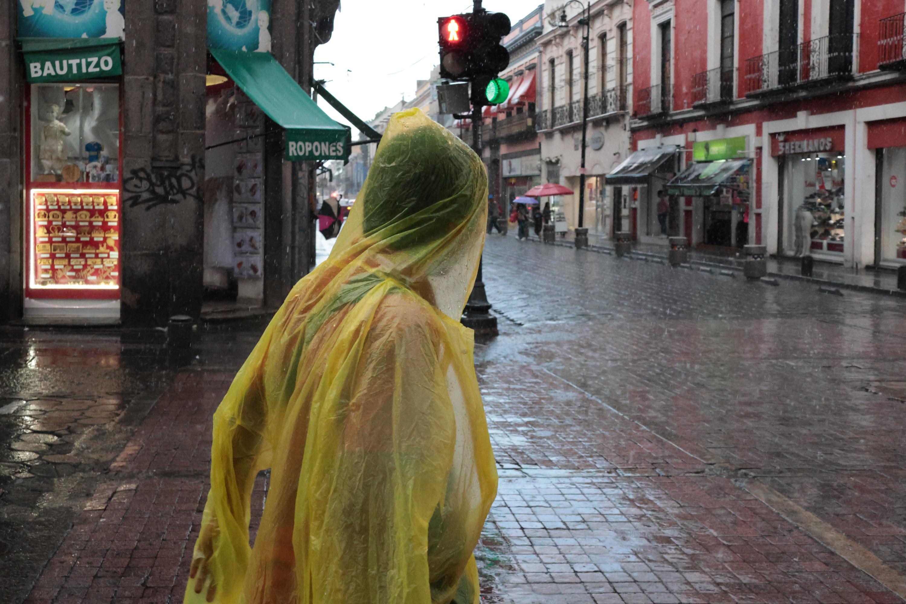 Sin grandes afectaciones la lluvia de este sábado en Puebla.