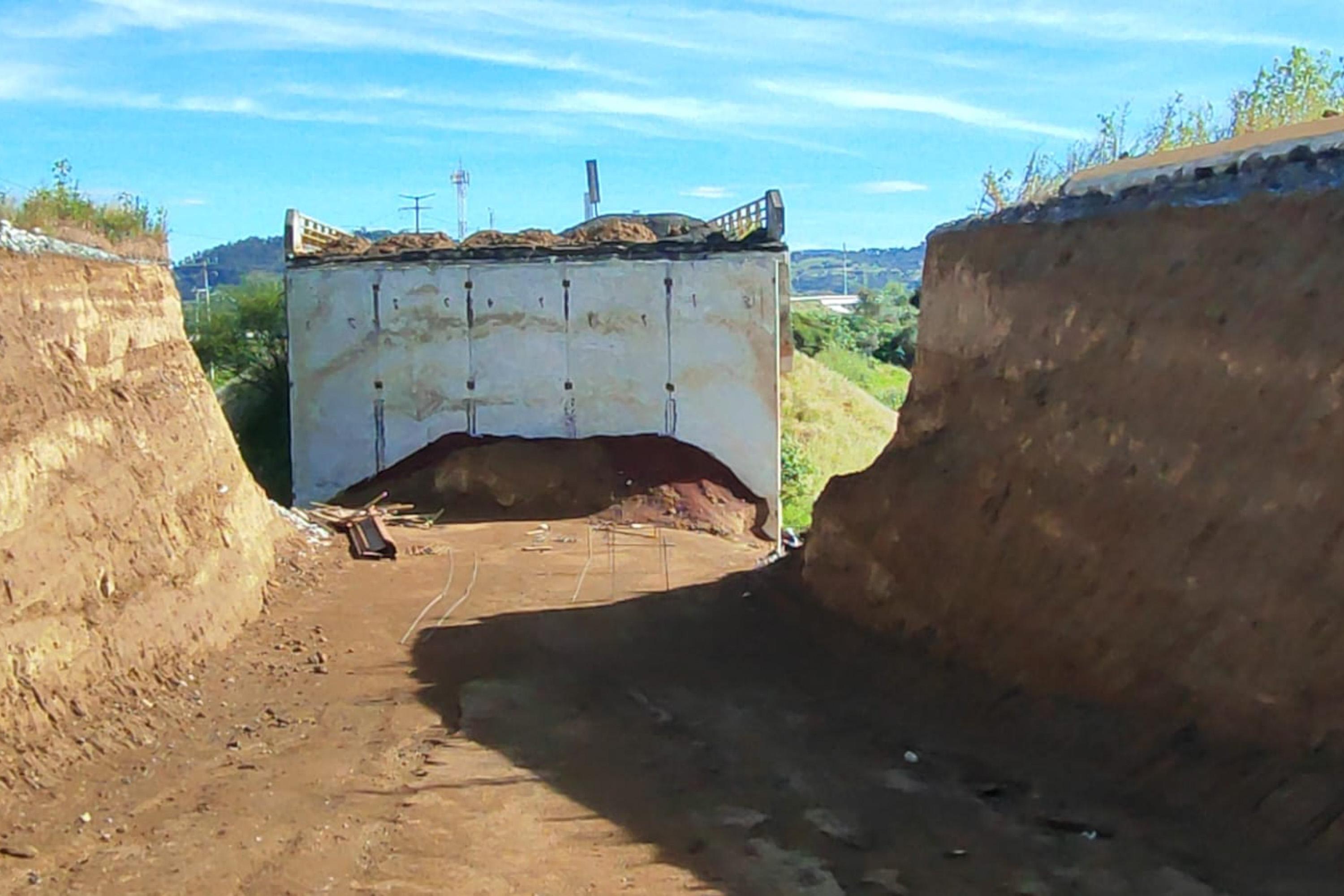 Es una semana quedará listo la rehabilitación del socavón que se formó en el puente del bulevar Aeropuerto en Huejotzingo.
