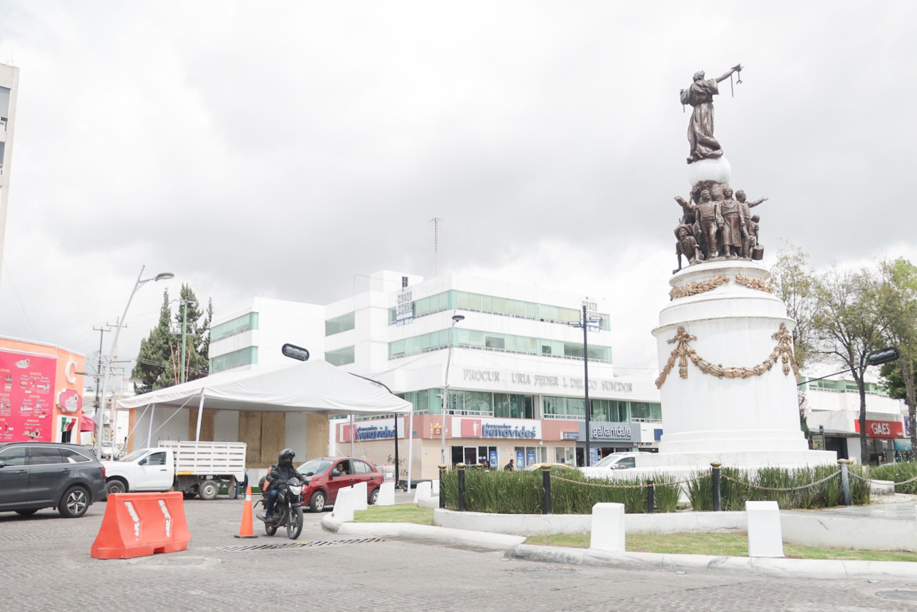 Carrada la calle 19 Sur y la avenida Juárez en Puebla.