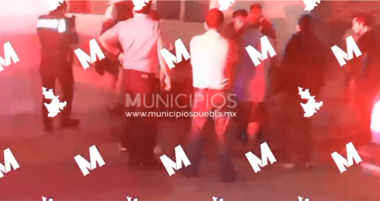 Momentos de tensión se viven en el municipio de Amozoc, Puebla.